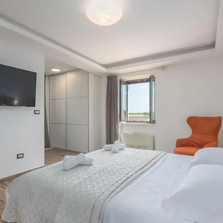 Comfortable Hotel Umag