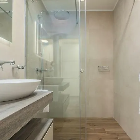 Comfortable Hotel Umag